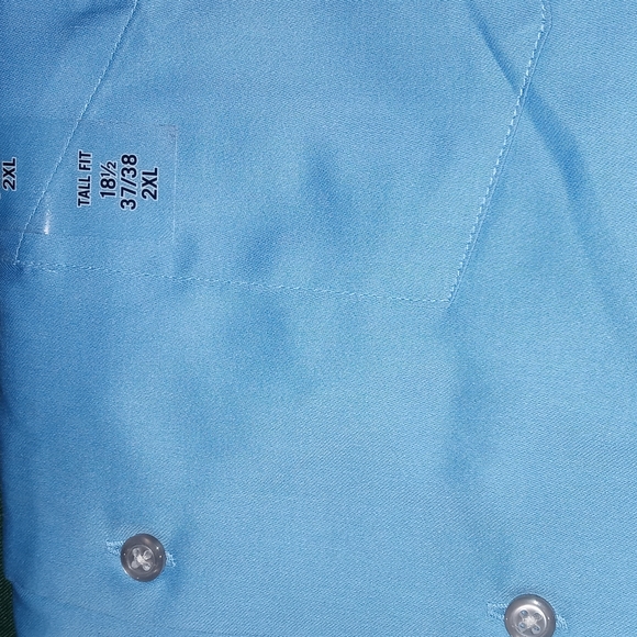 Van Heusen Tall fit dress shirt - Picture 2 of 3